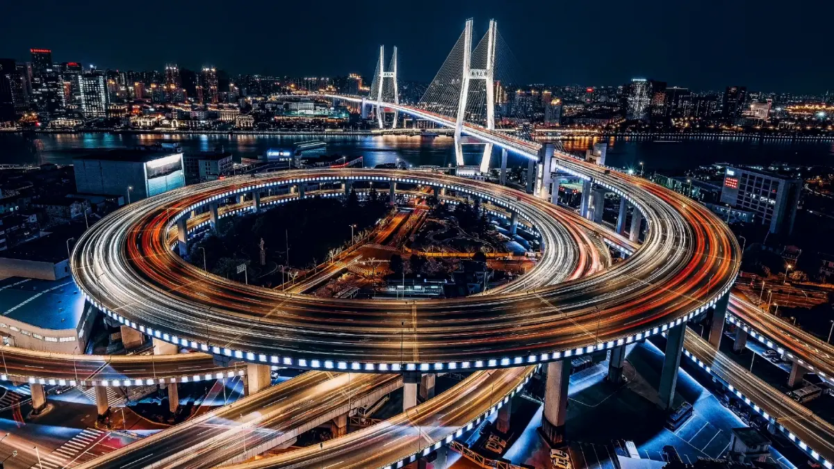 ความงามของสะพานหนานผู่แห่งนครเซี่ยงไฮ้ (คลิป)