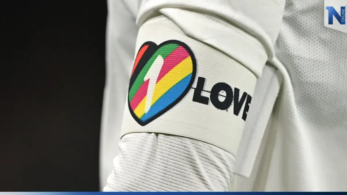 "เคน-ฟานไดจ์ค" ยันสวมปลอกแขนหนุน LGBTQ+ ลงสนามคืนนี้ ฟีฟ่าขู่อาจโดนลงโทษ