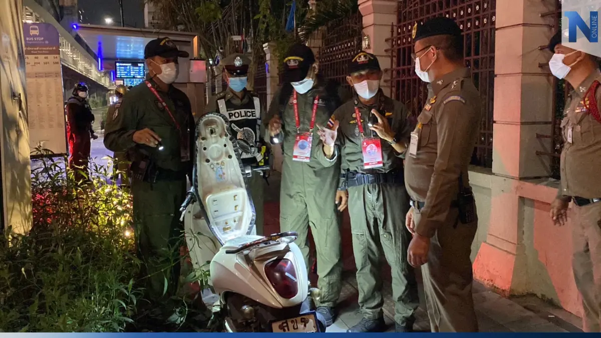 ป่วน ตร. เจอ จยย. จอดทิ้งใกล้ที่พักผู้นำเอเปค ประสานอีโอดีตรวจวุ่น ป่วน ตร. เจอ จยย. จอดทิ้งใกล้ที่พักผู้นำเอเปค ประสานอีโอดีตรวจวุ่น