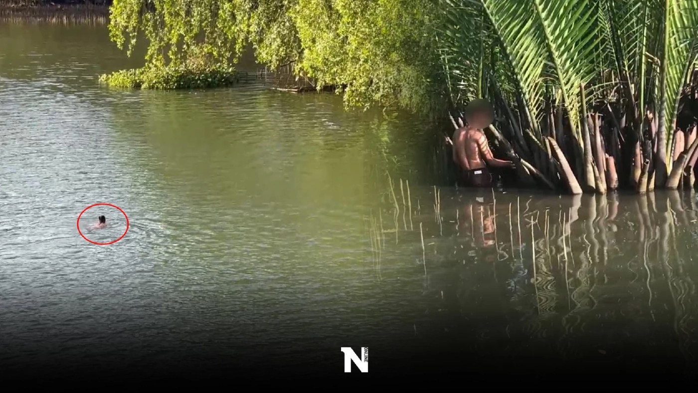 หนุ่มวัย 19 ปี เครียดกระโดดน้ำหวังจบชีวิต สุดท้ายรอดเพราะว่ายน้ำเป็น หนุ่มวัย 19 ปี เครียดกระโดดน้ำหวังจบชีวิต สุดท้ายรอดเพราะว่ายน้ำเป็น