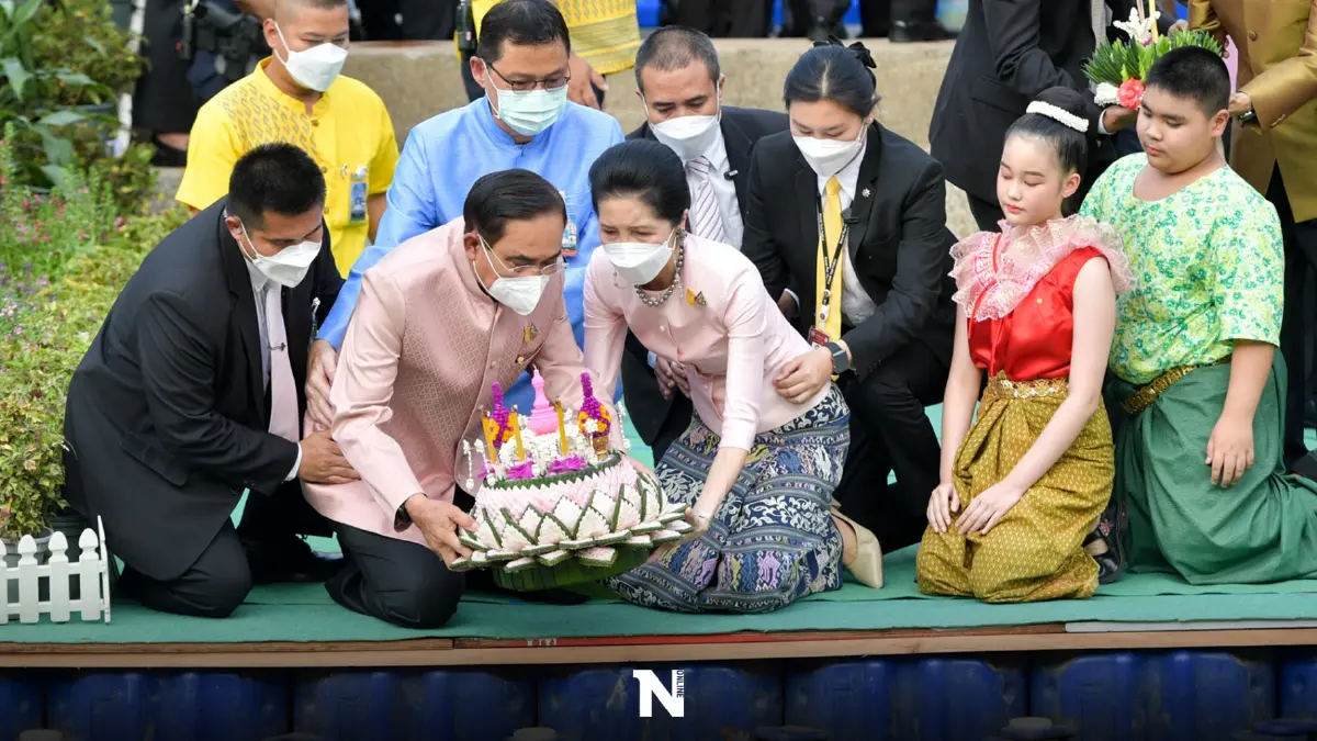 นายกรัฐมนตรี นำครม.และคู่สมรส ร่วมลอยกระทง ประจำปี 2565 (มีคลิป)