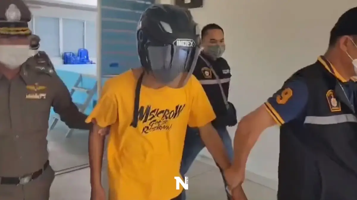 นำตัว "โดม" มือฆ่าเด็ก 14 ปี ส่งศาล เจ้าตัวยอมรับสติหลุดโพสต์ข่มขู่ นำตัว "โดม" มือฆ่าเด็ก 14 ปี ส่งศาล เจ้าตัวยอมรับสติหลุดโพสต์ข่มขู่