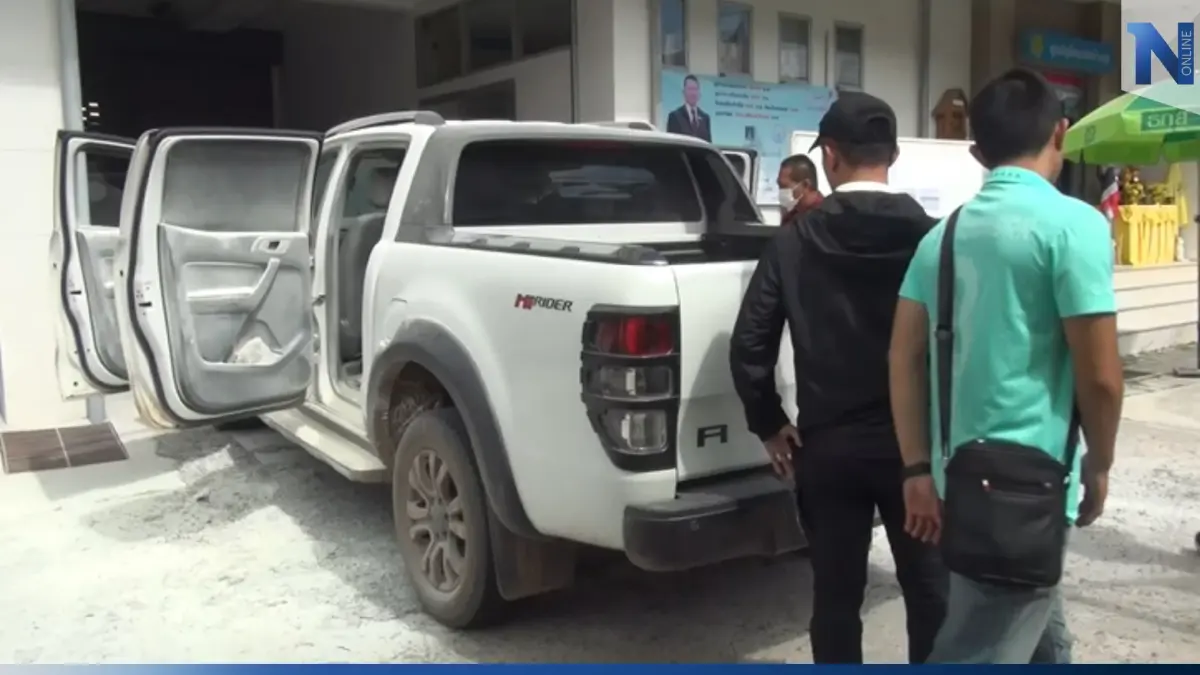 ลุงเครียดถูกฟ้องยึดที่ดิน ขับรถขนถังน้ำมันจุดไฟ พุ่งชน สนง.บังคับคดี
