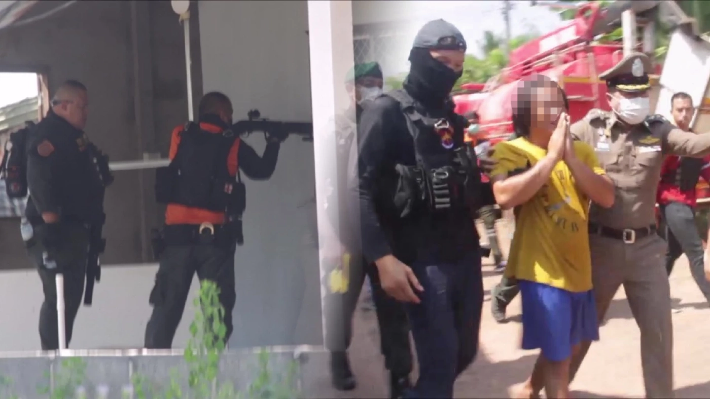 ยอมให้จับแล้ว หนุ่มคลั่งยาฟันคอผู้ใหญ่บ้านดับ หว่านล้อม 4 ชม. ออกมายิ้มร่า