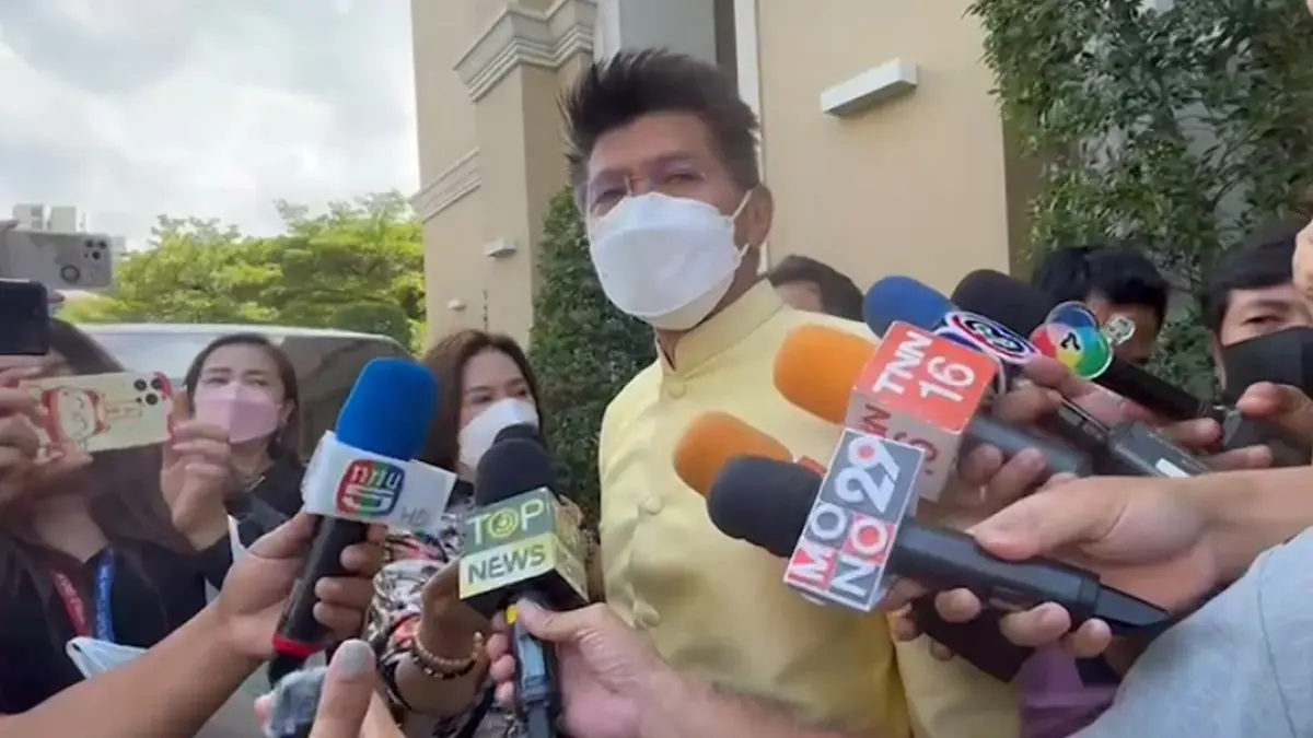 "สาธิต" ยันร่วมโต๊ะ "อภิสิทธิ์-อนุทิน” แค่กินข้าวปกติ ไม่เกี่ยวกับปม ปชป. "สาธิต" ยันร่วมโต๊ะ "อภิสิทธิ์-อนุทิน” แค่กินข้าวปกติ ไม่เกี่ยวกับปม ปชป.