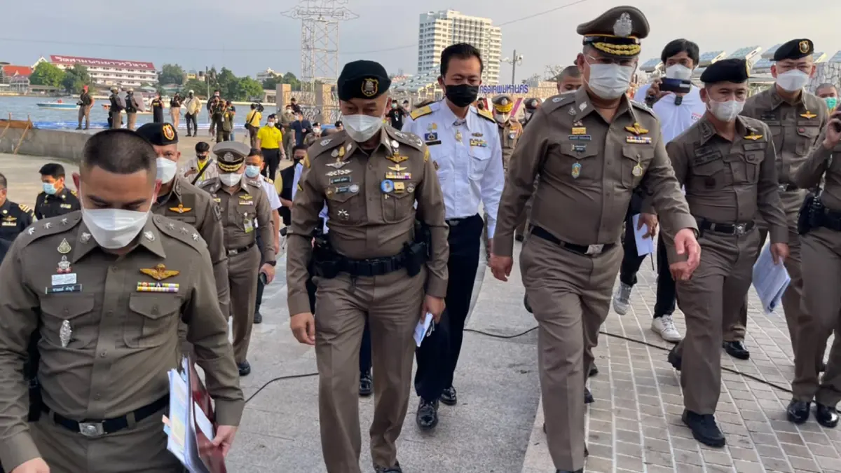 ผบ.ตร.ตรวจเยี่ยม “งานลอยกระทง สะพานพระราม 8”