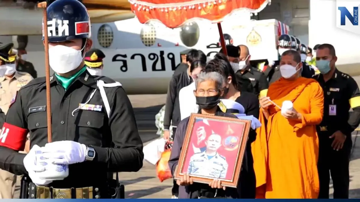 เคลื่อนร่าง "จ.อ.บุญเลิศ ทองทิพย์" กำลังพล "ร.ล.สุโขทัย" ส่งมาตุภูมิ เคลื่อนร่าง "จ.อ.บุญเลิศ ทองทิพย์" กำลังพล "ร.ล.สุโขทัย" ส่งมาตุภูมิ