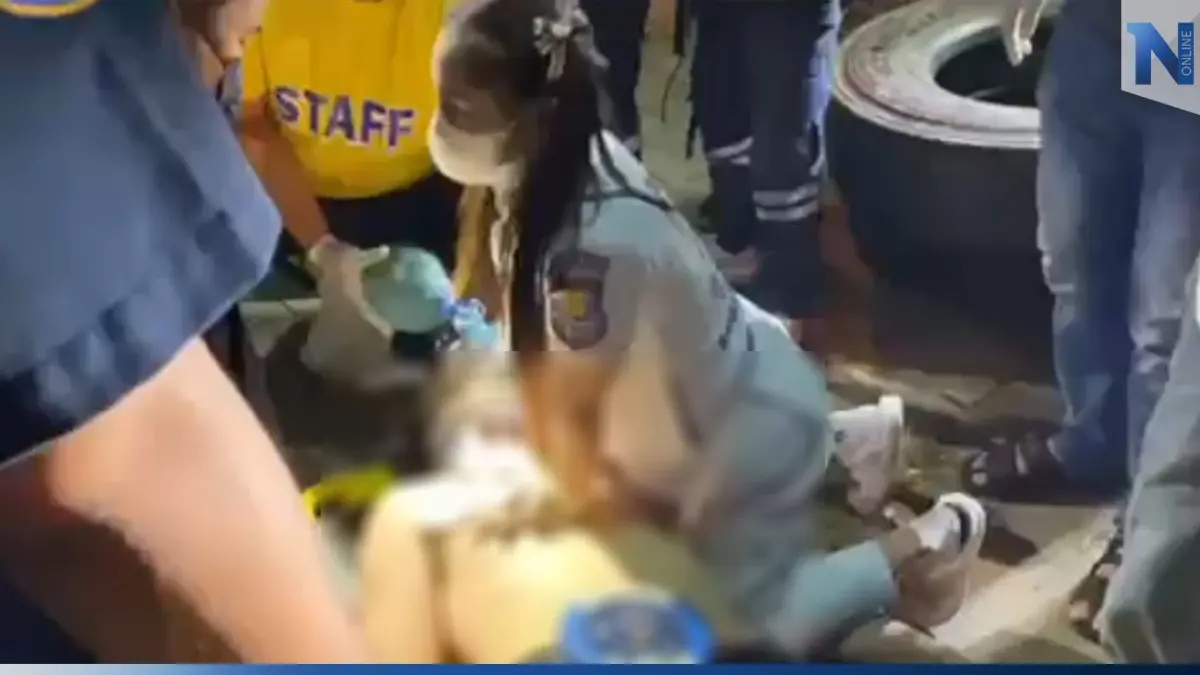 หนุ่มรัสเซีย ถูกไฟดูดดับ ในลานกีฬาชุมชน เพื่อนถามใครรับผิดชอบ (มีคลิป) หนุ่มรัสเซีย ถูกไฟดูดดับ ในลานกีฬาชุมชน เพื่อนถามใครรับผิดชอบ (มีคลิป)