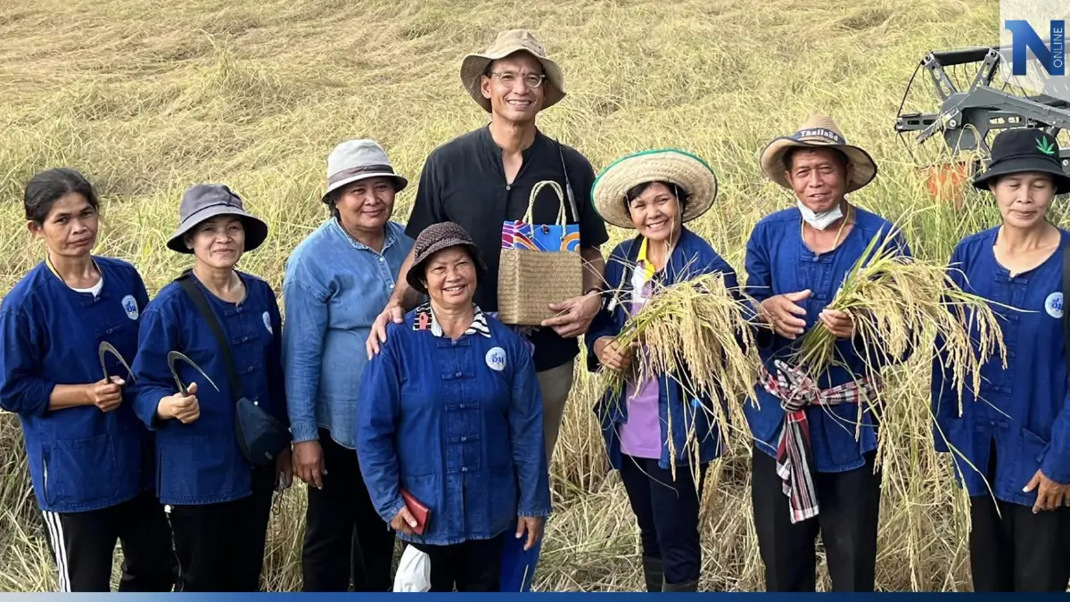 9 ปี ข้าวอิ่มมหาสารคาม ช่วยชาวนาปลดหนี้ทั้งหมู่บ้าน 9 ปี ข้าวอิ่มมหาสารคาม ช่วยชาวนาปลดหนี้ทั้งหมู่บ้าน