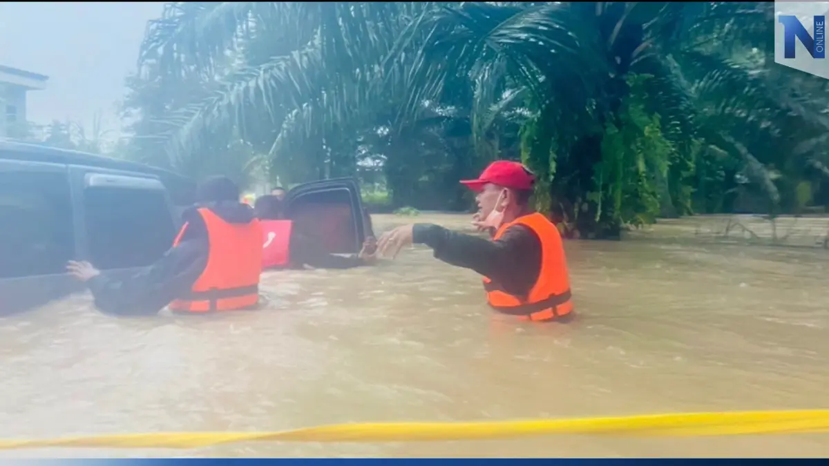 ด่วน! ฝนถล่มน้ำป่าทะลักเมืองคอน ท่วมบ้าน -รถยนต์ ปชช. หลายพื้นที่ (มีคลิป) ด่วน! ฝนถล่มน้ำป่าทะลักเมืองคอน ท่วมบ้าน -รถยนต์ ปชช. หลายพื้นที่ (มีคลิป)