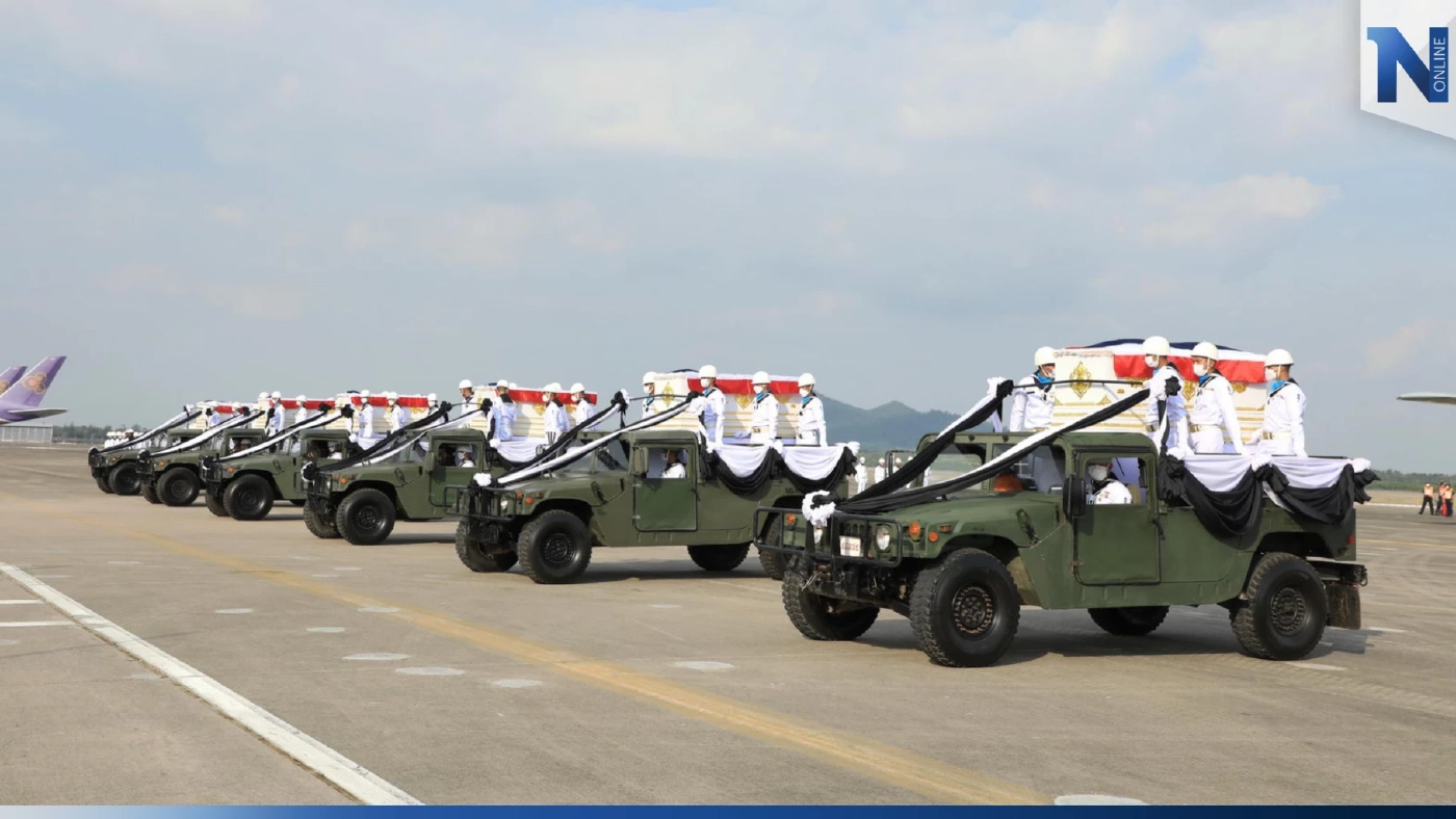 ร่าง 6 กำลังพล "เรือหลวงสุโขทัย" ถึงสัตหีบ ทร.ทำพิธีอย่างสมเกียรติ ร่าง 6 กำลังพล "เรือหลวงสุโขทัย" ถึงสัตหีบ ทร.ทำพิธีอย่างสมเกียรติ