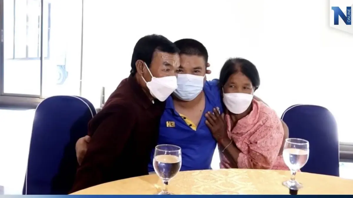 กอดแรก! ครอบครัวโผเข้ากอด "พ.จ.อ.เสริม" หนึ่งในกำลังพลรอดชีวิต