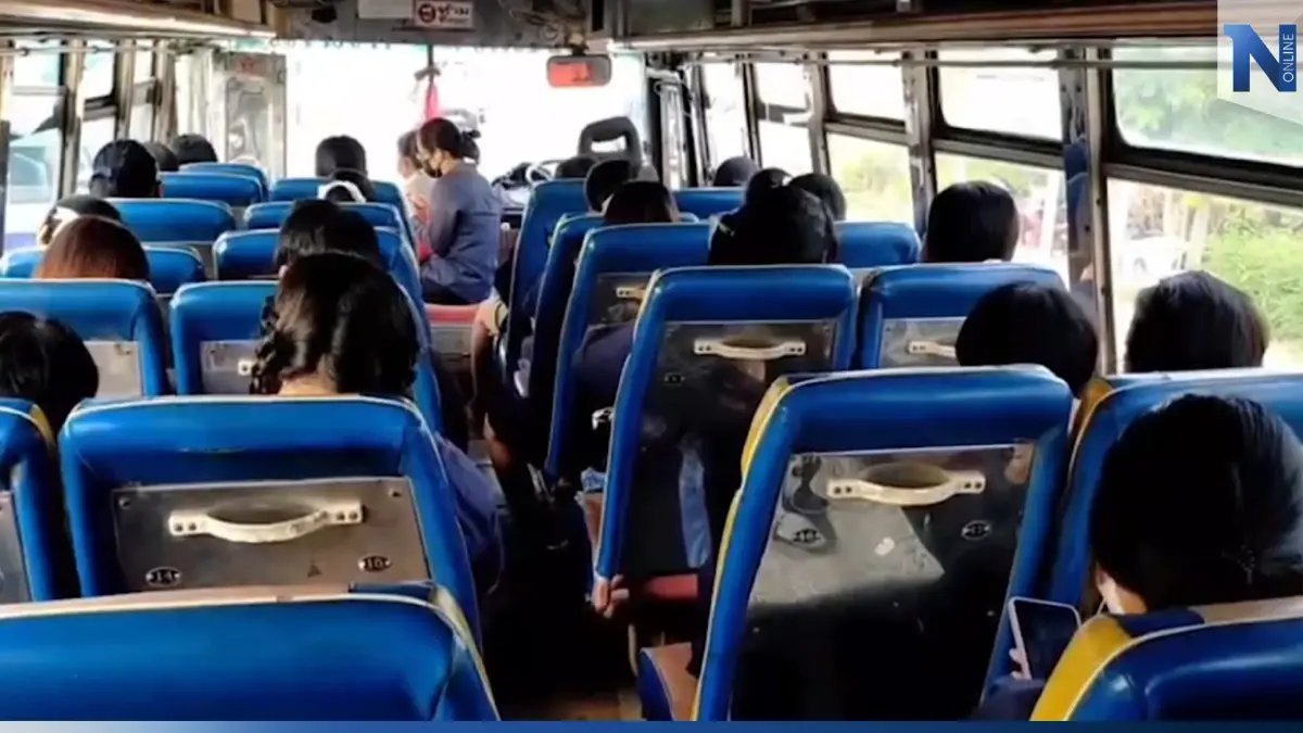 ช่างกลแปดริ้ว ซิ่ง จยย. ขว้างระเบิด ถล่มคู่อริบนรถรับส่งนักเรียน (มีคลิป)