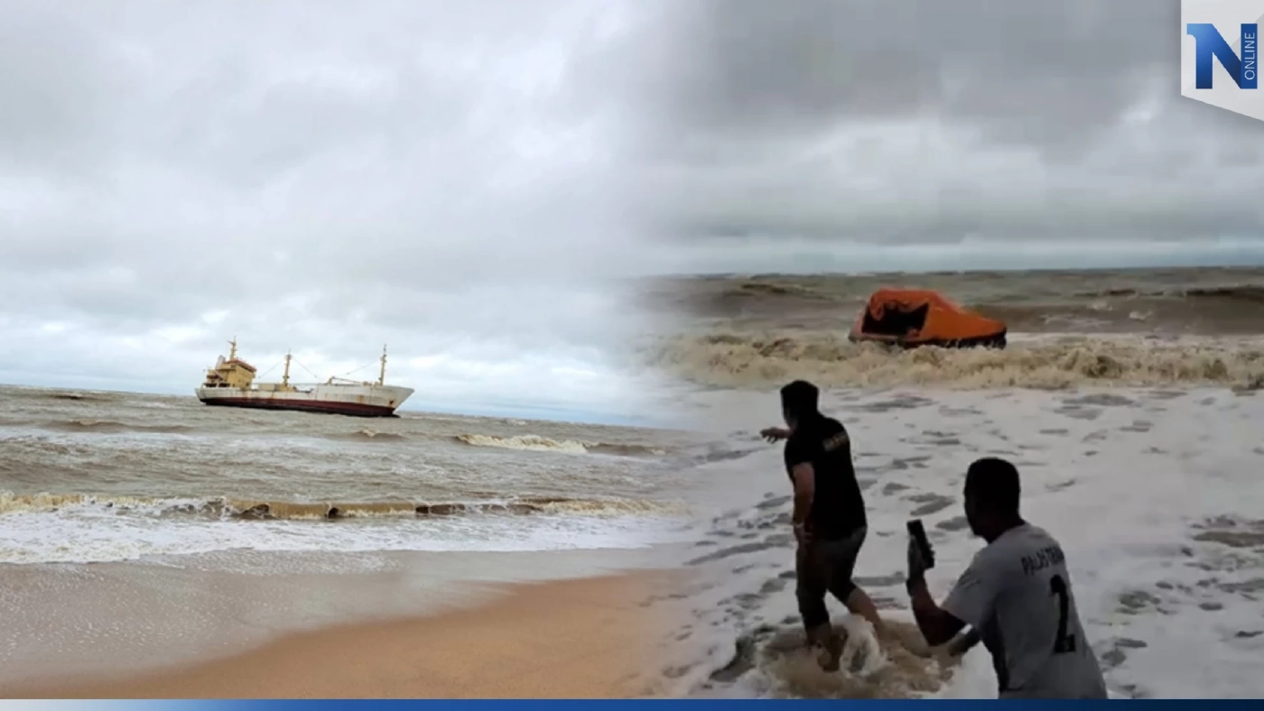 คลื่นลมแรงซัดเรืออินโดนีเซีย เกยหาดตะโละกาโปร์ 8 ชีวิตสละเรือเอาชีวิตรอด