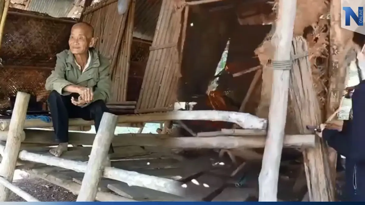 สุดเวทนา ชายชราวัย 83 ปี อาศัยอยู่เพียงลำพัง ในกระต๊อบทรุดโทรม สุดเวทนา ชายชราวัย 83 ปี อาศัยอยู่เพียงลำพัง ในกระต๊อบทรุดโทรม