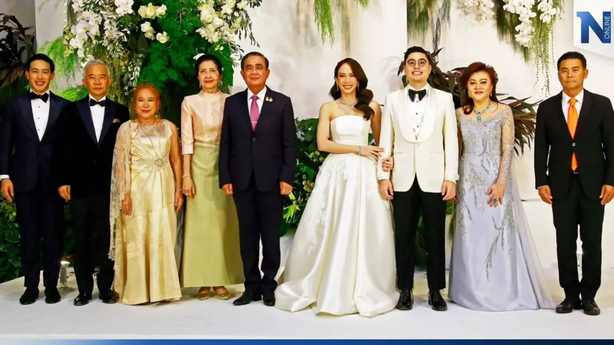 "นายกฯ" เป็นประธานฉลองสมรส ลูกสาวสุวัจน์ นักการเมือง-คนดัง ร่วมยินดีพรึบ "นายกฯ" เป็นประธานฉลองสมรส ลูกสาวสุวัจน์ นักการเมือง-คนดัง ร่วมยินดีพรึบ