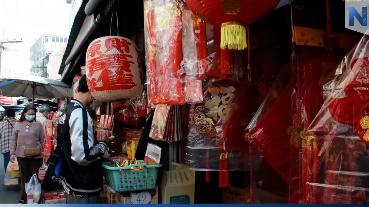 แม่สอดคึกคัก! ชาวไทย-เมียนมาเชื้อสายจีน แห่ซื้อของเซ่นไหว้ตรุษจีน แม่สอดคึกคัก! ชาวไทย-เมียนมาเชื้อสายจีน แห่ซื้อของเซ่นไหว้ตรุษจีน