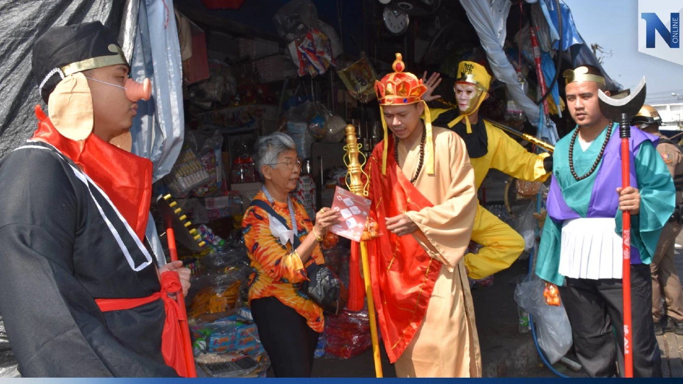 ตร.แต่งชุดธีม "ไซอิ๋ว" รณรงค์ป้องกันอัคคีภัยช่วงตรุษจีน