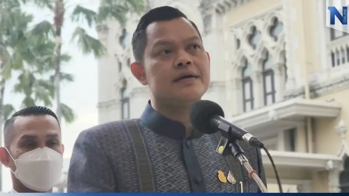 “ธนกร” ไม่ห่วง "สามมิตร" พลิกขั้วย้ายฝั่งตรงข้าม ยันสัมพันธ์บิ๊กตู่ แนบแน่น