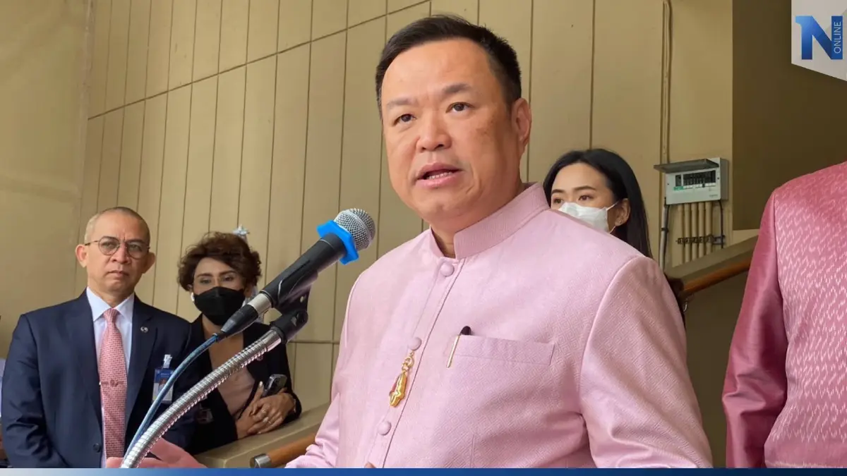 "เสี่ยหนู" ปัดเลือกข้าง "รทสช.-พปชร." โยนถามบิ๊กตู่ เหมาะนั่งนายกฯอีกสมัย? "เสี่ยหนู" ปัดเลือกข้าง "รทสช.-พปชร." โยนถามบิ๊กตู่ เหมาะนั่งนายกฯอีกสมัย?