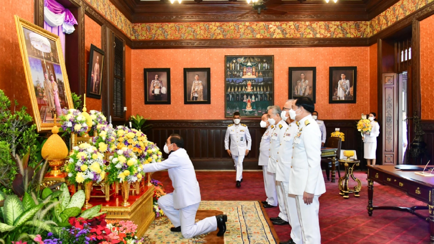 “นายกฯ”และภริยา นำ ครม. ลงนามถวายพระพร ในหลวง-พระราชินี เนื่องในโอกาสขึ้นปีใหม่ พุทธศักราช 2566 “นายกฯ”และภริยา นำ ครม. ลงนามถวายพระพร ในหลวง-พระราชินี เนื่องในโอกาสขึ้นปีใหม่ พุทธศักราช 2566