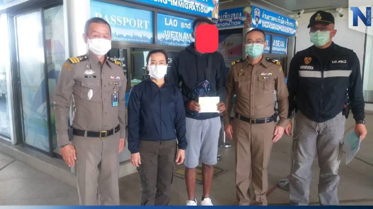 ตม.จับเคนย่า ใช้พาสปอร์ตปั๊มตราประทับปลอม เข้าออกประเทศแอบทำงานว่าเล่น ตม.จับเคนย่า ใช้พาสปอร์ตปั๊มตราประทับปลอม เข้าออกประเทศแอบทำงานว่าเล่น
