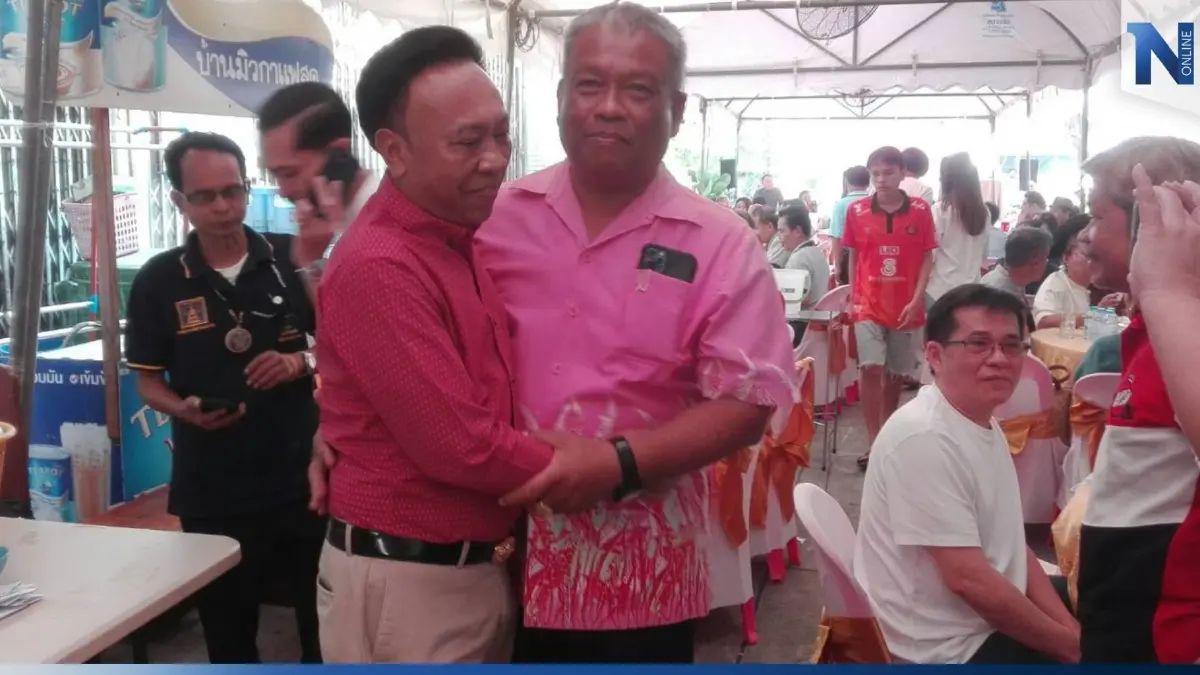 ชาวบ้าน เชียร์ "วัชระ" ชนะเลือกตั้งเขตหนองแขม-ทวีวัฒนา ชาวบ้าน เชียร์ "วัชระ" ชนะเลือกตั้งเขตหนองแขม-ทวีวัฒนา