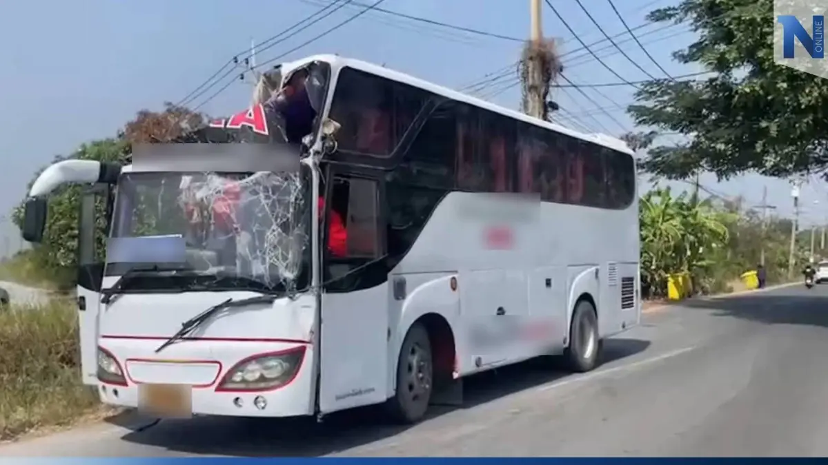 รถบัสนักฟุตบอลเยาวชน ชนสะพานข้ามถนนมอเตอร์เวย์ บาดเจ็บระนาว รถบัสนักฟุตบอลเยาวชน ชนสะพานข้ามถนนมอเตอร์เวย์ บาดเจ็บระนาว