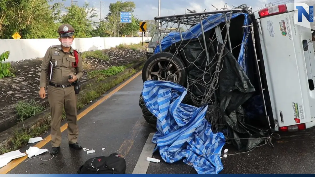 กระบะขนแรงงานเถื่อนพลิกคว่ำ หนีกระเจิงเข้าป่า ตร. ตามรวบ 29 ราย กระบะขนแรงงานเถื่อนพลิกคว่ำ หนีกระเจิงเข้าป่า ตร. ตามรวบ 29 ราย