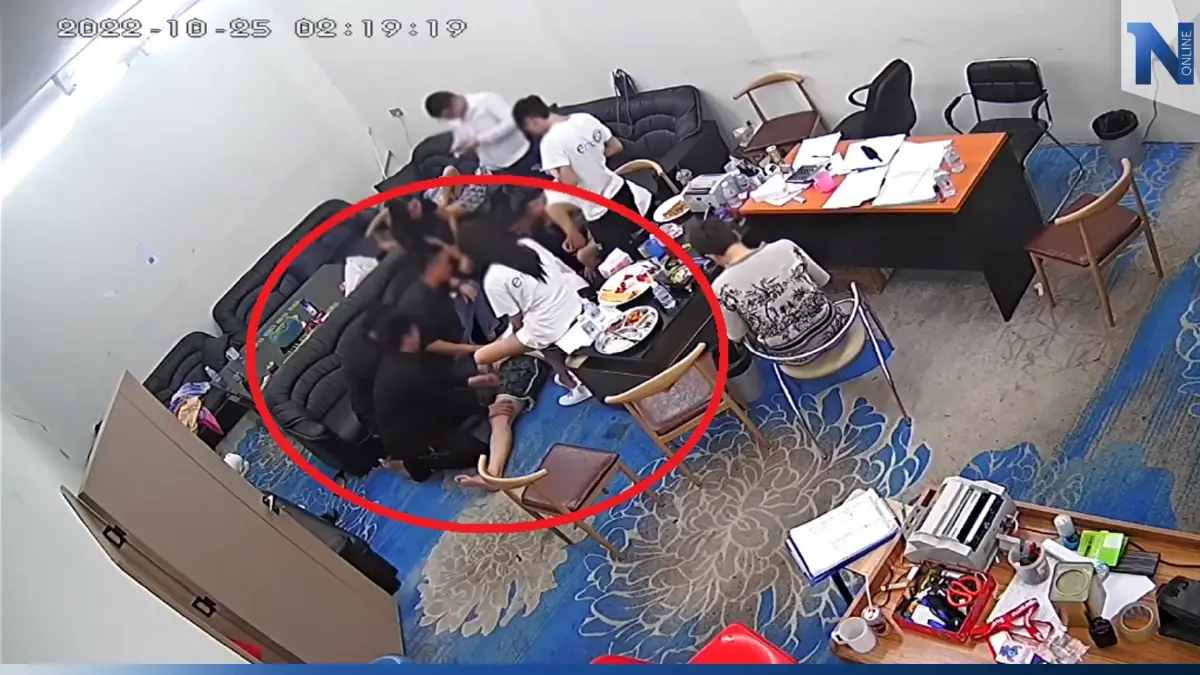 แฉไม่หยุด "ชูวิทย์"เปิดคลิปปั้มหัวใจยื้อชีวิต เสพยาเกินขนาด"ผับจินหลิง" แฉไม่หยุด "ชูวิทย์"เปิดคลิปปั้มหัวใจยื้อชีวิต เสพยาเกินขนาด"ผับจินหลิง"