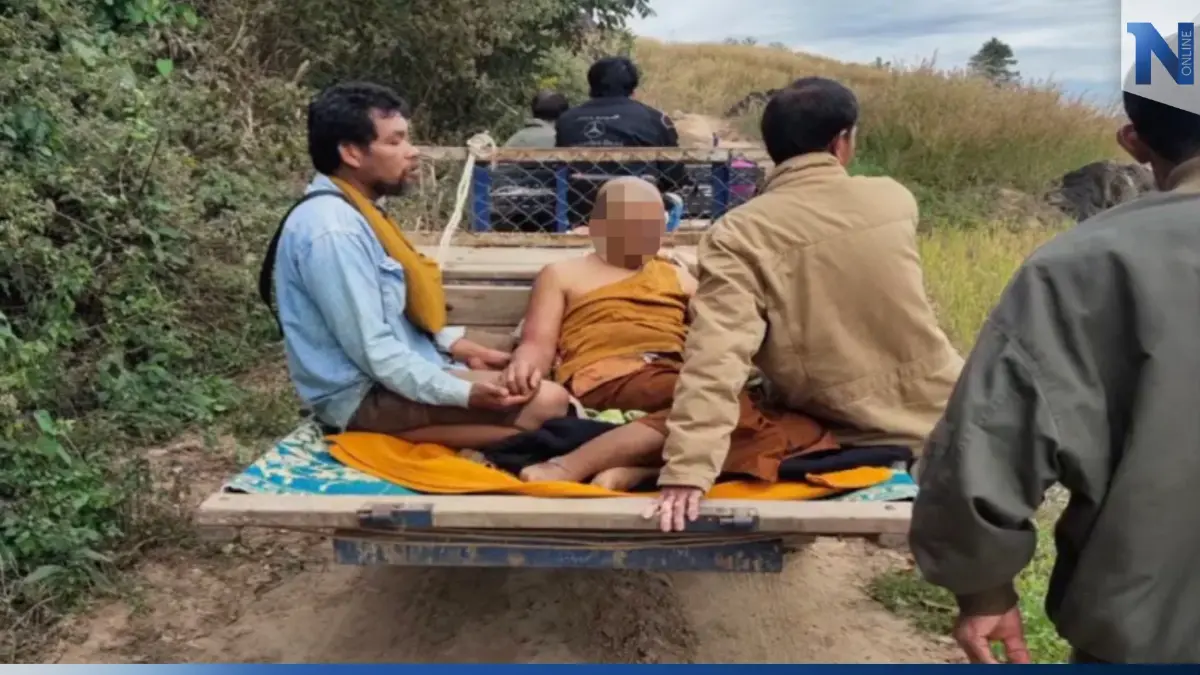 ระทึก ช้างป่าภูหลวงทำร้ายพระเจ็บ โชคดีเด็กวัดเอาหินป่าไล่เลยรอดชีวิต ระทึก ช้างป่าภูหลวงทำร้ายพระเจ็บ โชคดีเด็กวัดเอาหินป่าไล่เลยรอดชีวิต