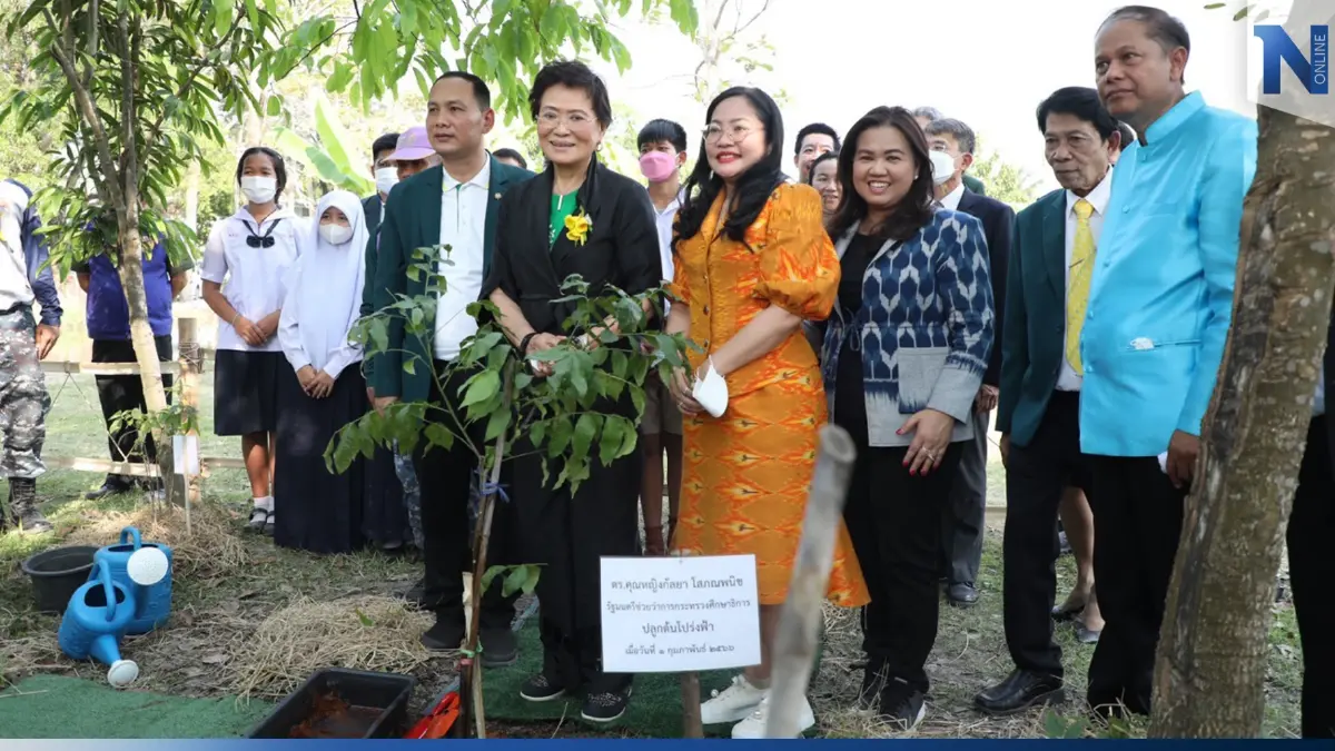 "คุณหญิงกัลยา"ลุยปทุมธานีติดตามโครงการอัจฉริยะเกษตรฯ