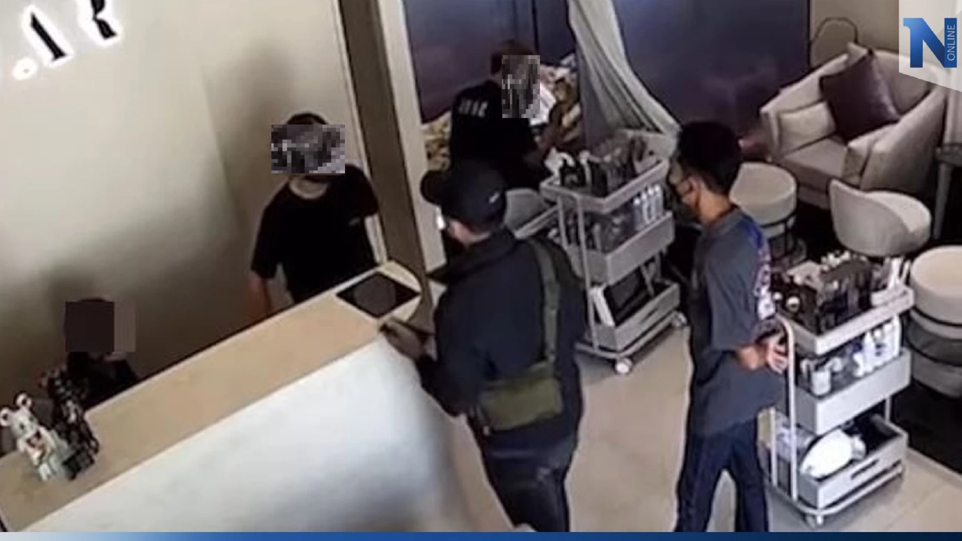 ผกก.สน.ทองหล่อ แจงคลิปฉาว ตำรวจบุกร้านทำเล็บ"ดิว อริสรา" อ้างตรวจเป็นปกติ