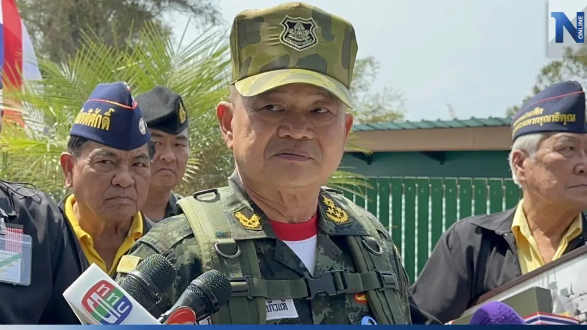 "ผบ.ทบ." ย้ำไม่ยุ่งเลือกตั้ง รักใครชอบใครเป็นสิทธิส่วนบุคคล สั่งไม่ได้