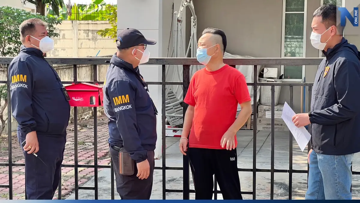 ตำรวจคุมตัว“หยู ซินฉี” ค้นบ้านพักหาหลักฐานเพิ่ม ตำรวจคุมตัว“หยู ซินฉี” ค้นบ้านพักหาหลักฐานเพิ่ม