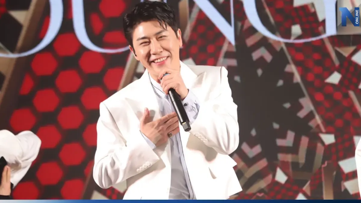 ซุปตาร์ราชาเพลงทร็อต "ยอง ทัก" เยือนไทย ซุปตาร์ราชาเพลงทร็อต "ยอง ทัก" เยือนไทย