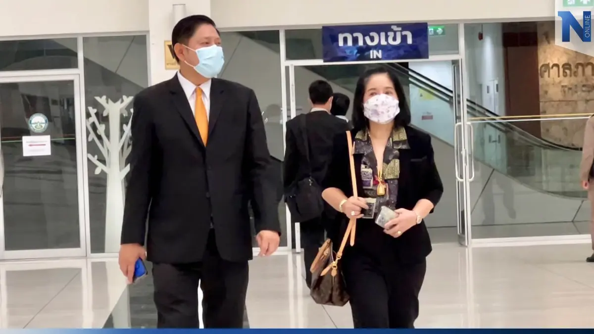 "หญิงไก่" วืด! อดเจอเสี่ยสุรชัย หลังมาดักรอหน้าห้องพิจารณาคดี