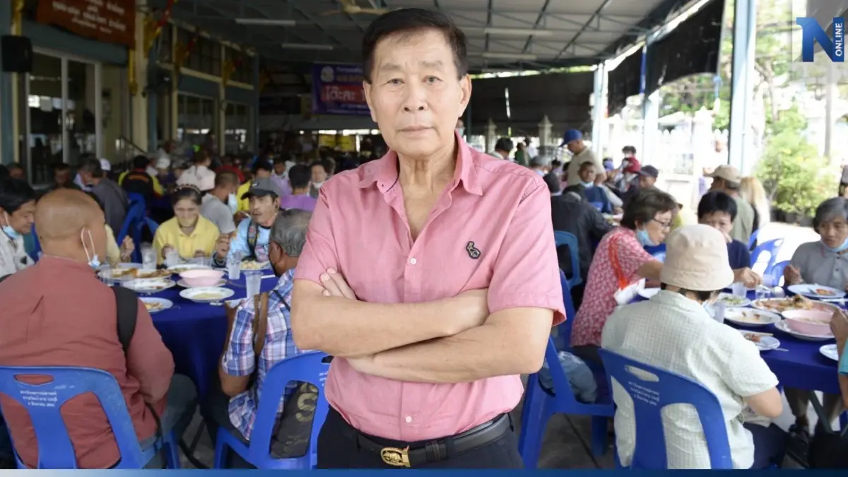 “เสรีพิศุทธ์” จัดโต๊ะจีนระดมทุน โต๊ะละ 1 บาท เหน็บอิ่มไม่ต่างโต๊ะตัว 3 ล้าน “เสรีพิศุทธ์” จัดโต๊ะจีนระดมทุน โต๊ะละ 1 บาท เหน็บอิ่มไม่ต่างโต๊ะตัว 3 ล้าน