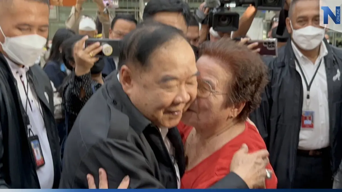“วิษณุ” โยน กกต.วินิจฉัย ปม "บิ๊กป้อม" ลงพื้นที่พ่วงหาเสียง “วิษณุ” โยน กกต.วินิจฉัย ปม "บิ๊กป้อม" ลงพื้นที่พ่วงหาเสียง