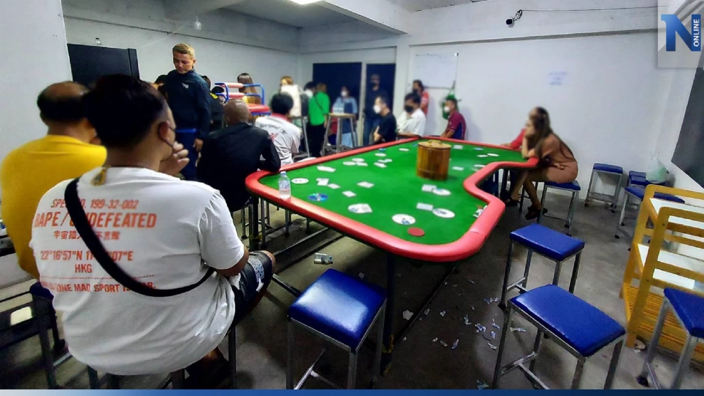 นครบาลบุกจับบ่อนไพ่ป๊อก เปิดเย้ยกฎหมาย รวบนักพนัน 50 ราย