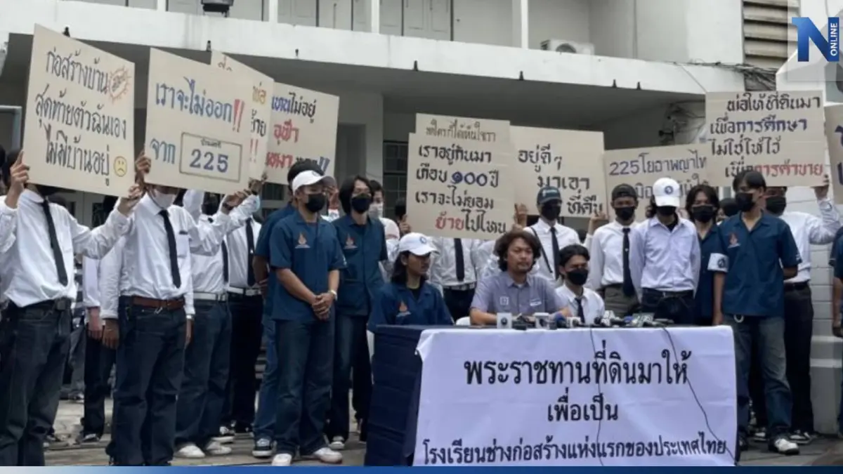 นศ.อุเทนถวาย ยุติชุมนุม หลังพอใจผลการเจรจา-ผู้บริหารรับฟังข้อเรียกร้อง