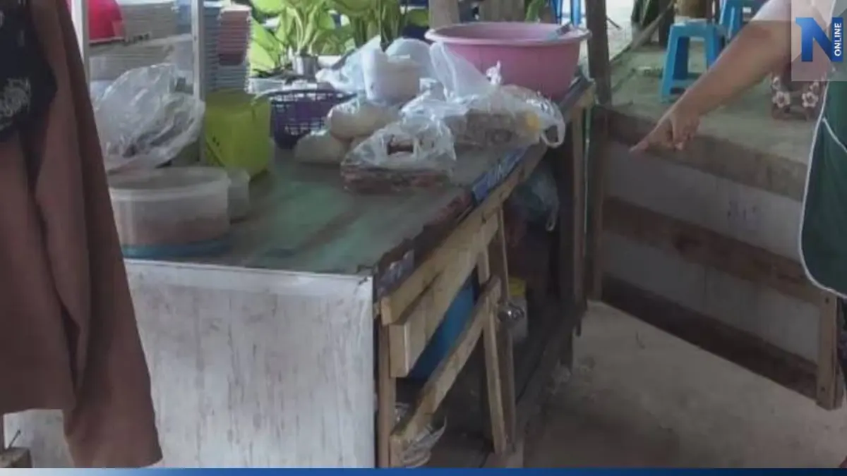 แม่ค้าโอด โดนคนร้ายย่องลักทรัพย์ในร้านก๋วยเตี๋ยวริมถนน