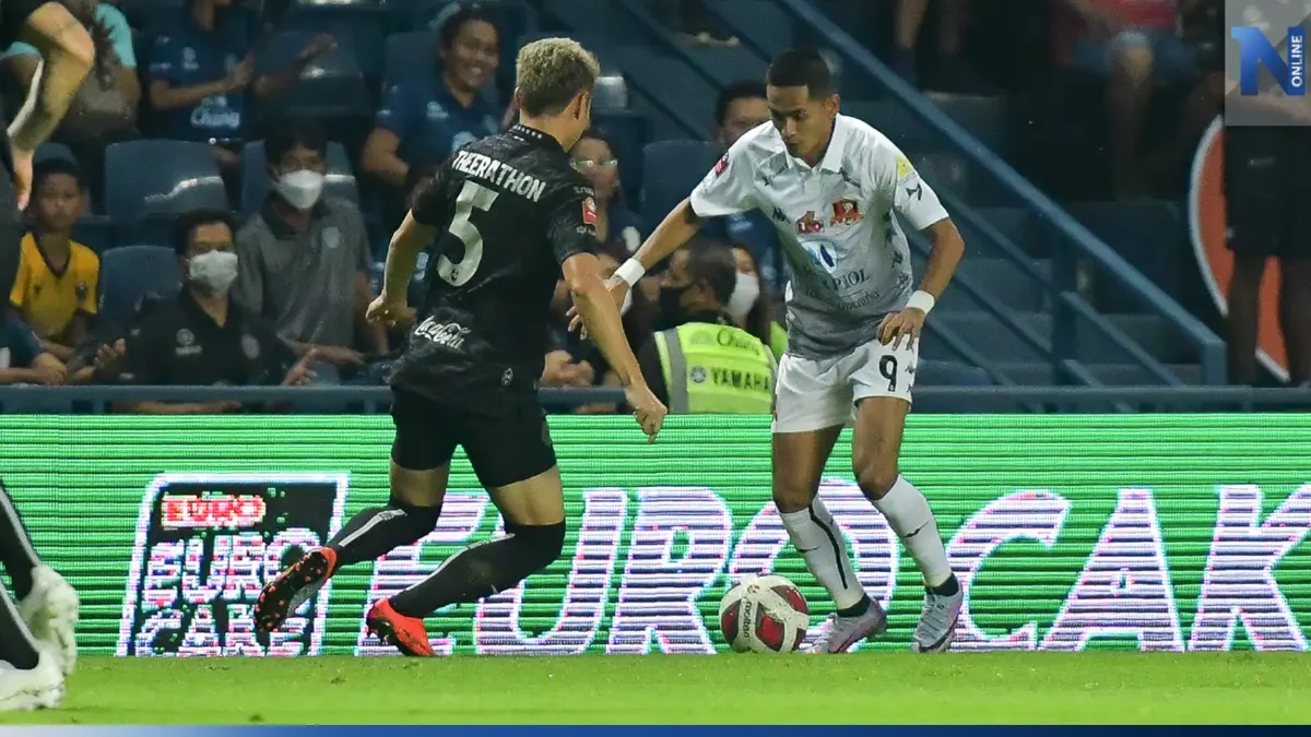 บอลไทยระอุ! "ธีราทร vs จักรกริช" ปะทะเดือดผ่านโซเชียล
