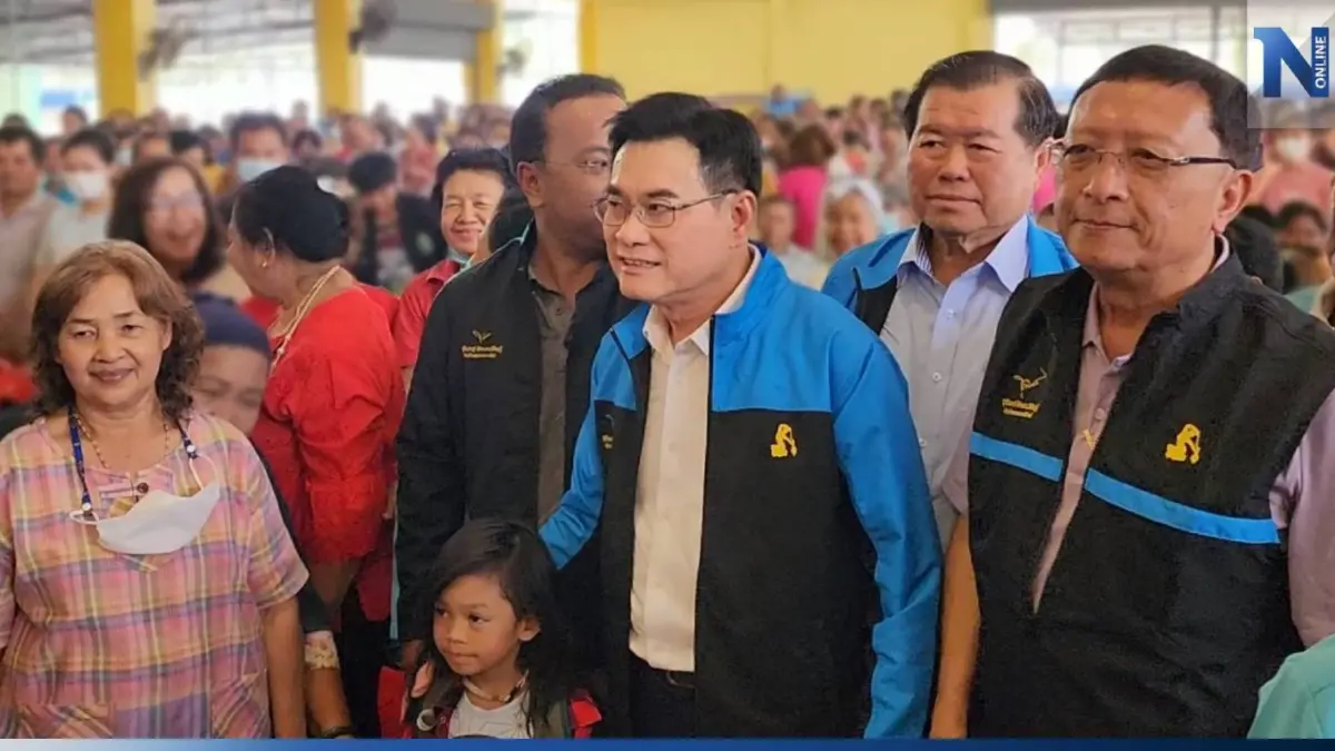 “จุรินทร์” ลงพื้นที่ท้ายเหมือง อ้อนขอคะแนนเสียงคนพังงา