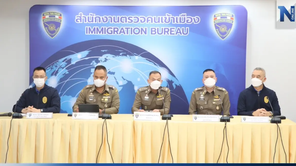 สตม. รวบหนุ่มจีน เปิดบริษัทซื้อขายรถยนต์ลวง เสียหายกว่า 100 ล้าน หนีซุกไทย สตม. รวบหนุ่มจีน เปิดบริษัทซื้อขายรถยนต์ลวง เสียหายกว่า 100 ล้าน หนีซุกไทย
