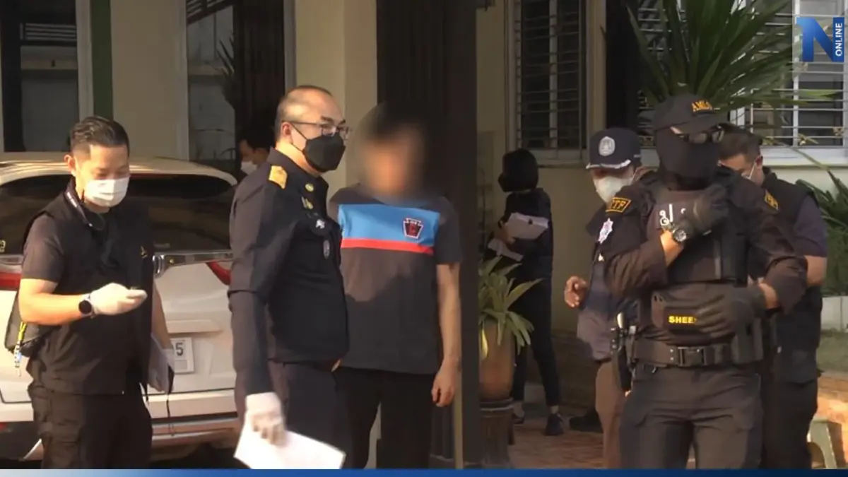 สนธิกำลังค้นบ้านพัก รอง สสจ.โคราช พัวพันจัดอบรมทิพย์ 32 อำเภอ