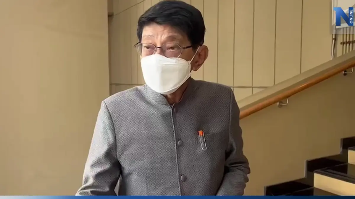 "นายกฯ" ทูลเกล้าพระราชกฤษฎีกายุบสภาฯ คาดประกาศราชกิจจาฯวันนี้ (มีคลิป) "นายกฯ" ทูลเกล้าพระราชกฤษฎีกายุบสภาฯ คาดประกาศราชกิจจาฯวันนี้ (มีคลิป)