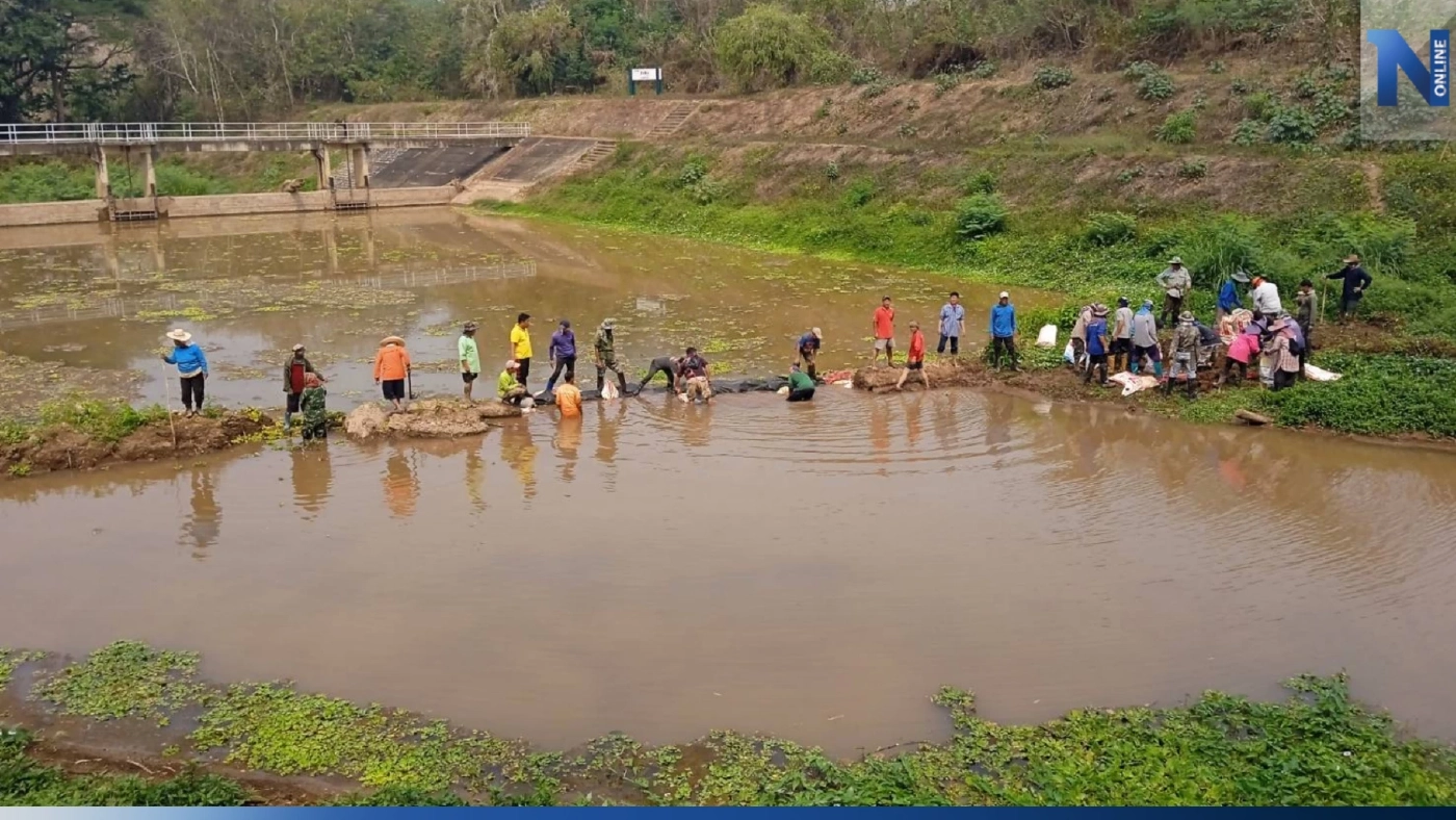 ภัยแล้งมาแล้ว น่านแล้งจัด ฝนทิ้งช่วงนาน สวนมะนาวกำลังแห้งเฉาตาย ภัยแล้งมาแล้ว น่านแล้งจัด ฝนทิ้งช่วงนาน สวนมะนาวกำลังแห้งเฉาตาย