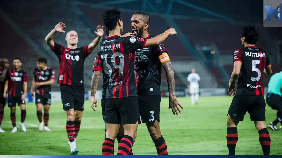 “แข้งเทพ” เปิดบ้านทุบ “ฉลามชล” 3-1 ยึดรองจ่าฝูงไทยลีกต่อ