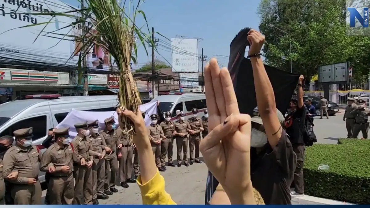 นายกฯ โดน 3 นิ้ว จัดหนัก ตั้งแต่เช้ายันบ่าย หลังลงพื้นที่ตรวจราชการเชียงใหม่